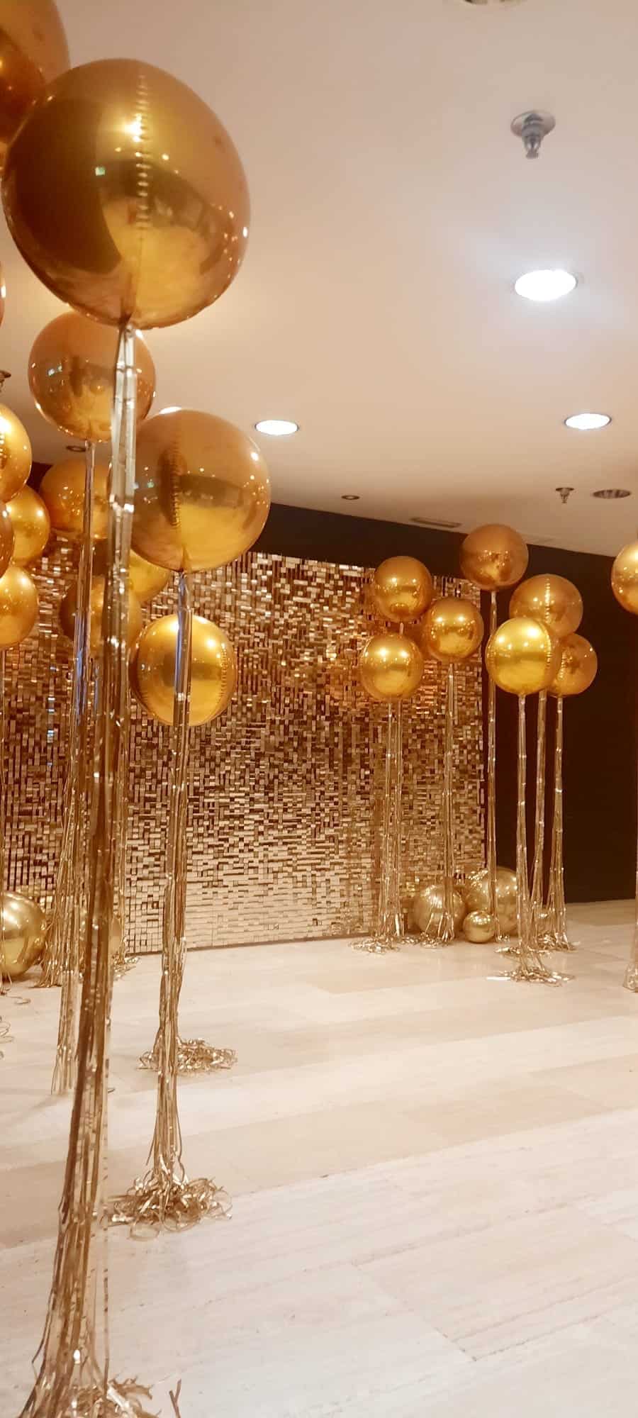 Decoraci N Cumplea Os Con Panel De Lentejuela Y Globos Shimmerwall